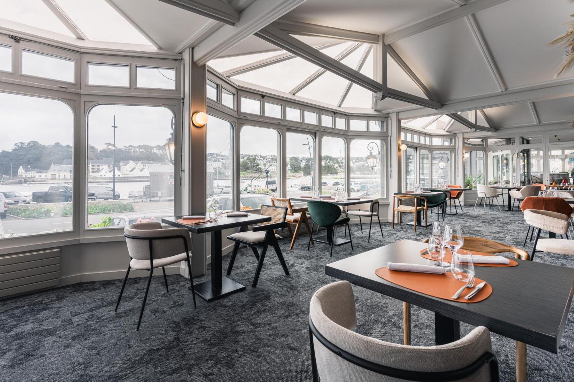 Le Goyen Hotel Audierne Bagian luar foto
