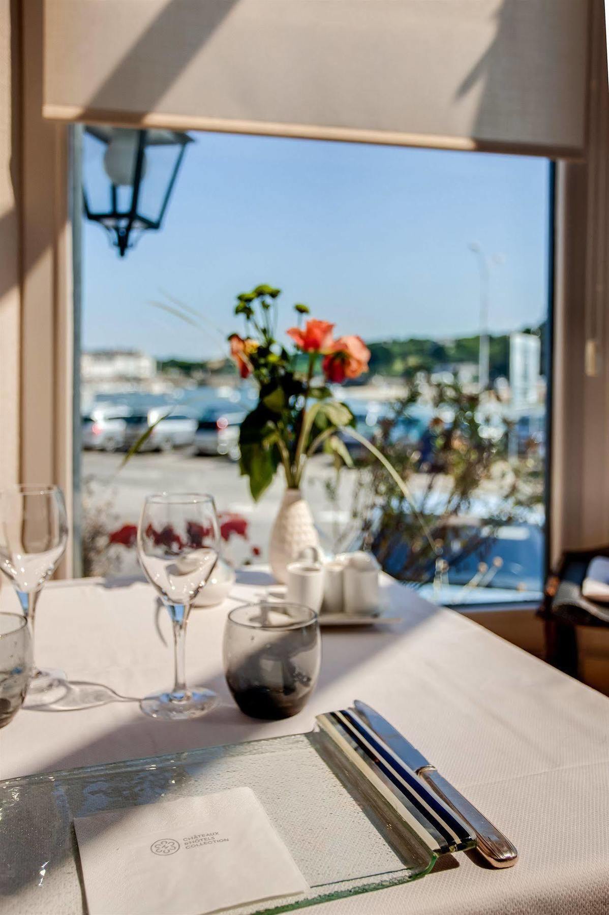 Le Goyen Hotel Audierne Bagian luar foto